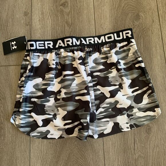 Under Armour Youth girls size YXL NWT play up printed shorts - Picture 2 of 3